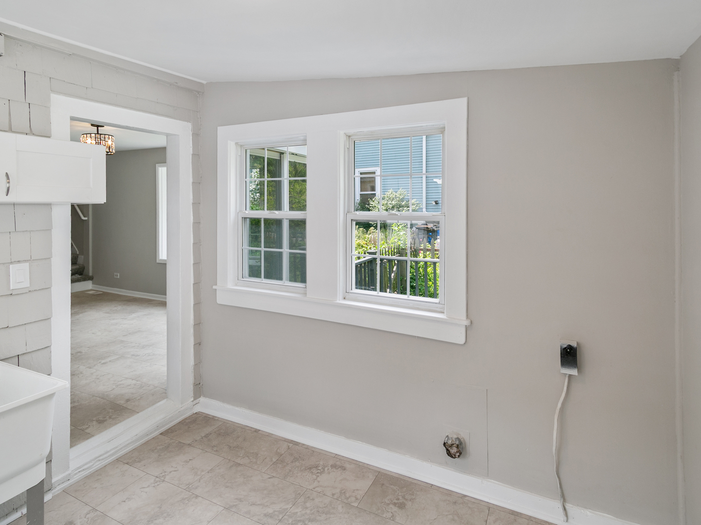 345 Main Street, Batavia, IL 60510