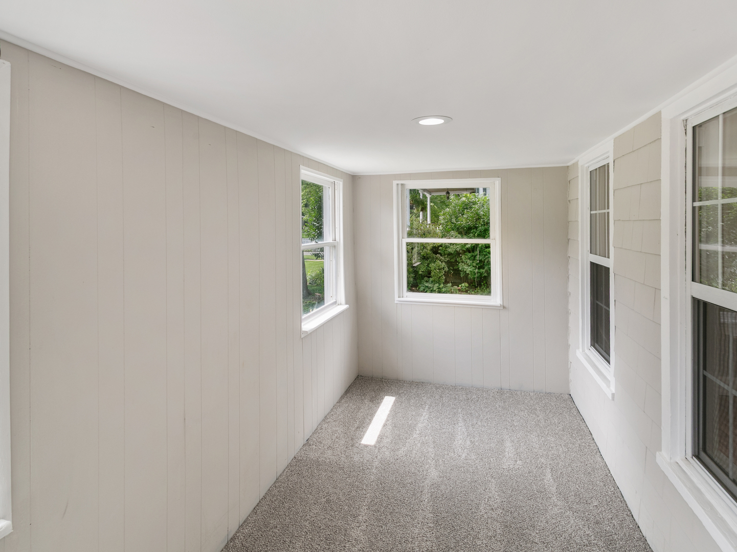 345 Main Street, Batavia, IL 60510