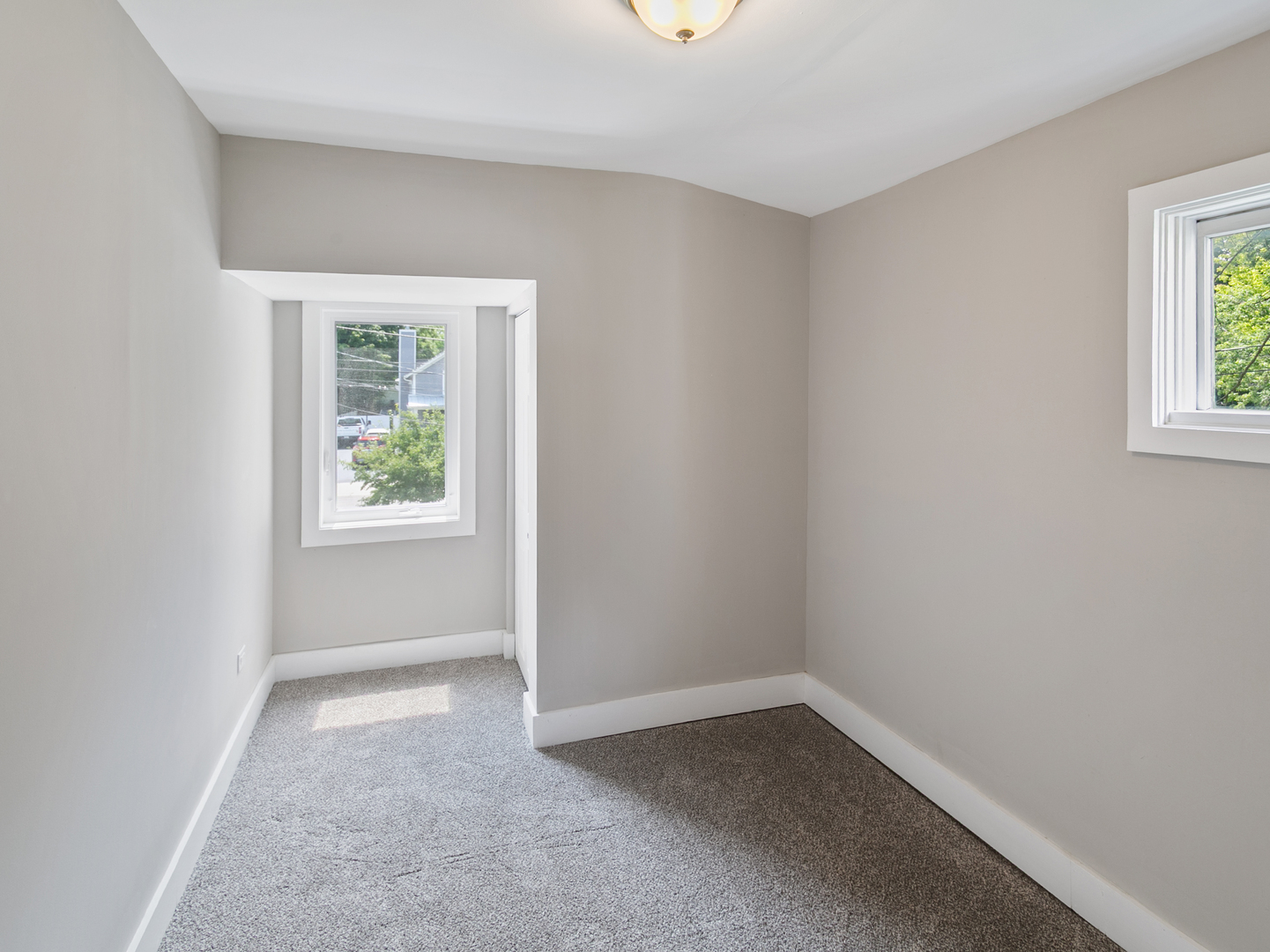 345 Main Street, Batavia, IL 60510