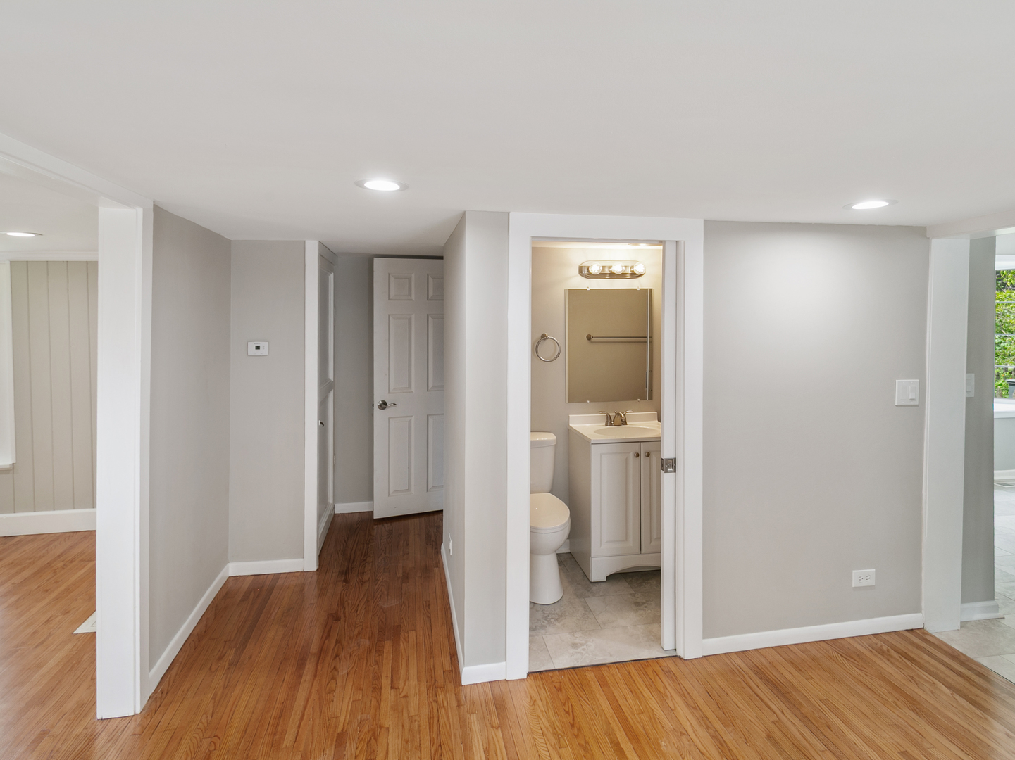 345 Main Street, Batavia, IL 60510