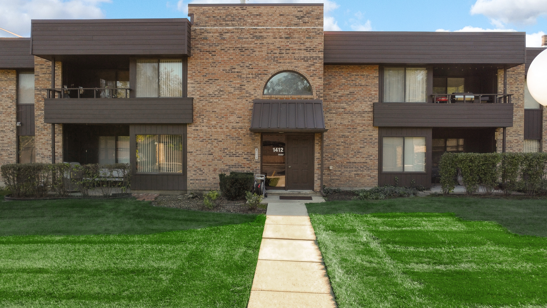 1412 N Sterling Avenue #102, Palatine, IL 60067