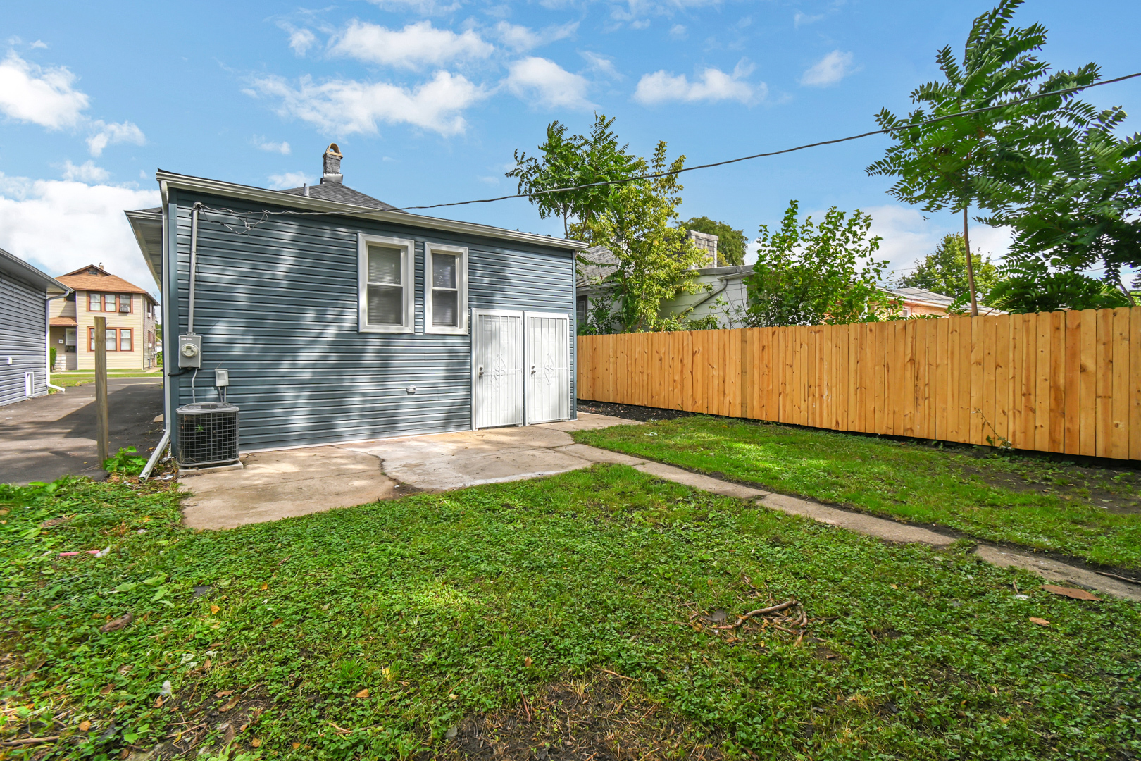 1011 W 103rd Place, Chicago, IL 60643