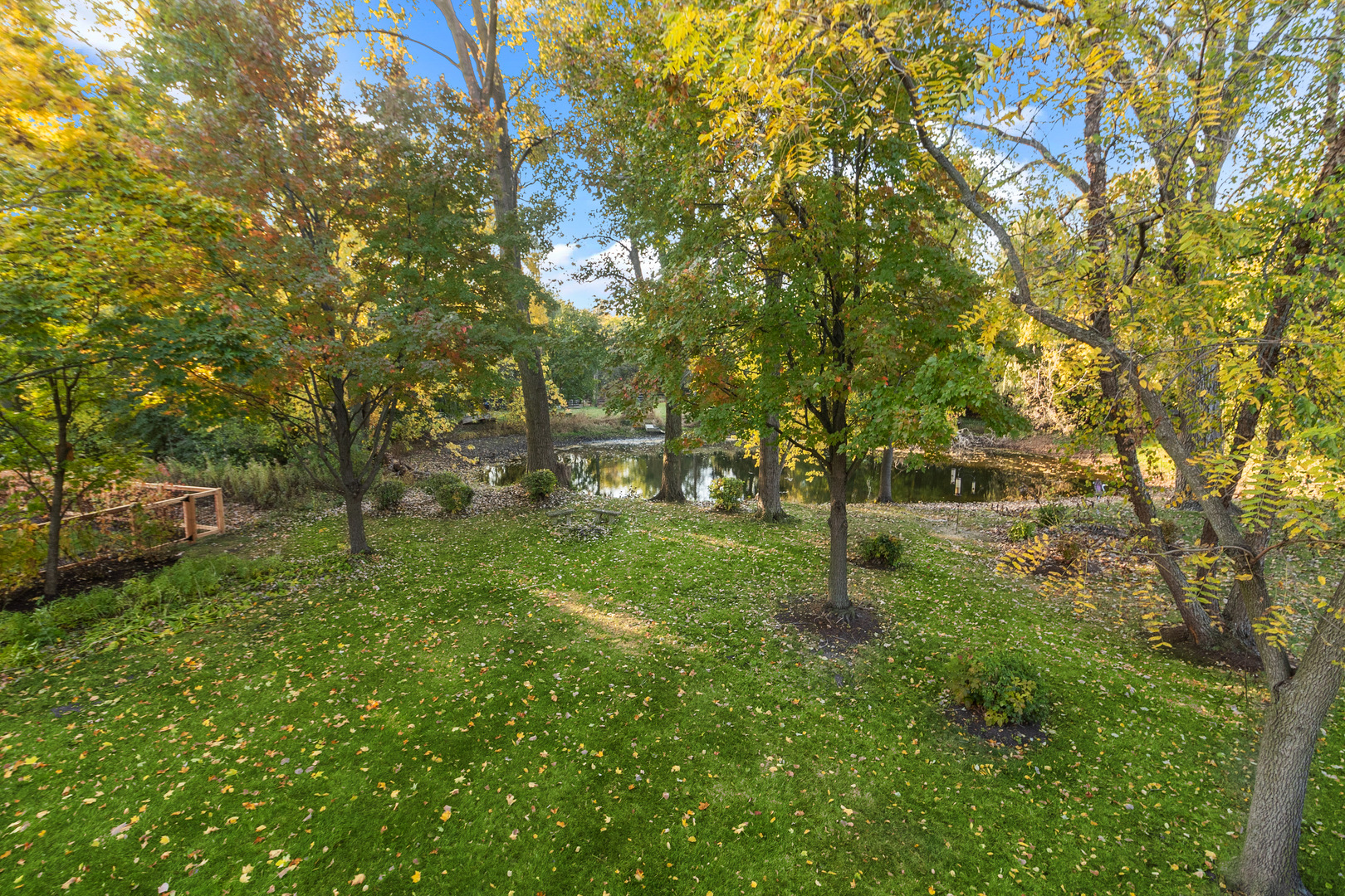 2301 Fieldcrest Drive, Mundelein, IL 60060