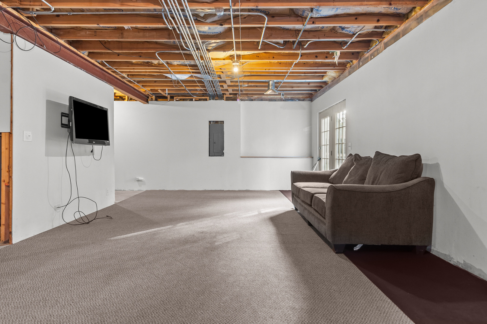 2301 Fieldcrest Drive, Mundelein, IL 60060