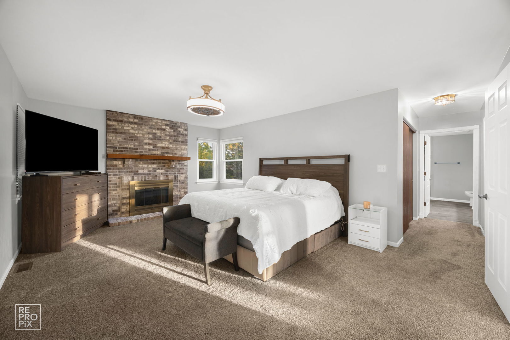 23 Bobolink Drive, Grayslake, IL 60030