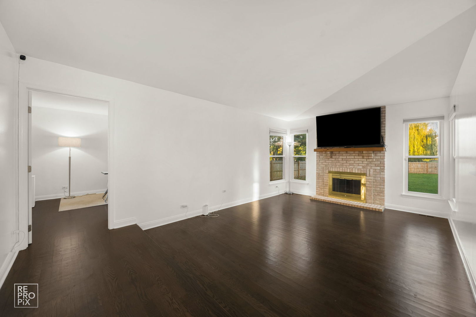 23 Bobolink Drive, Grayslake, IL 60030