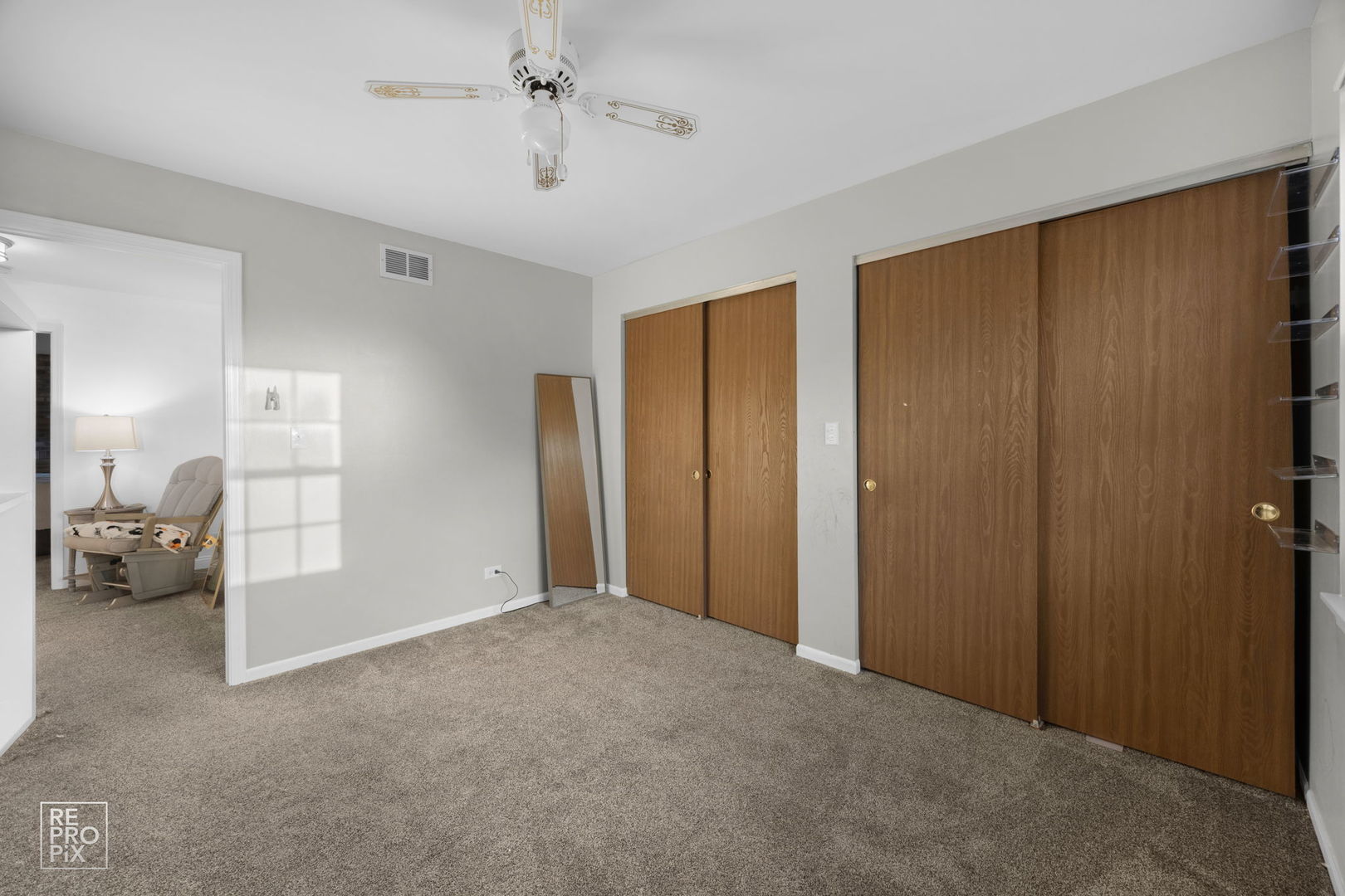 23 Bobolink Drive, Grayslake, IL 60030