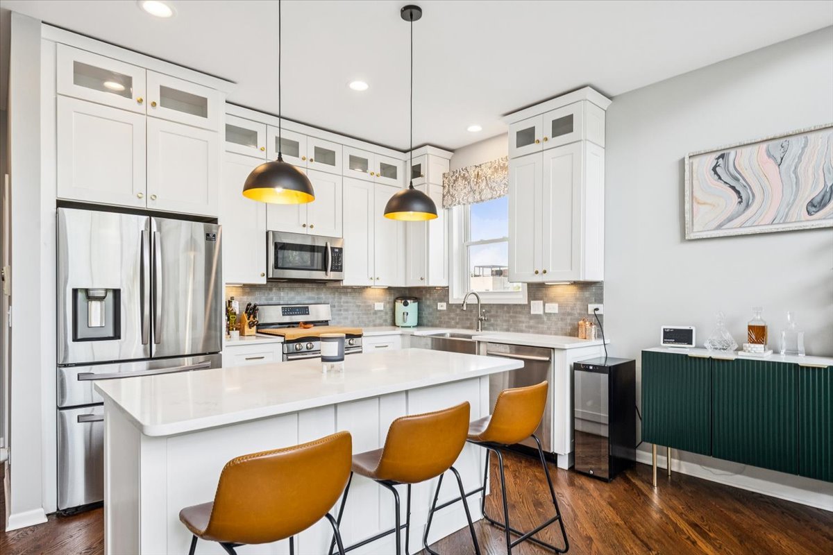 854 N Marshfield Avenue #3N, Chicago, IL 60622