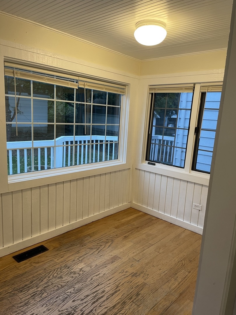 505 S 3rd Street, West Dundee, IL 60118