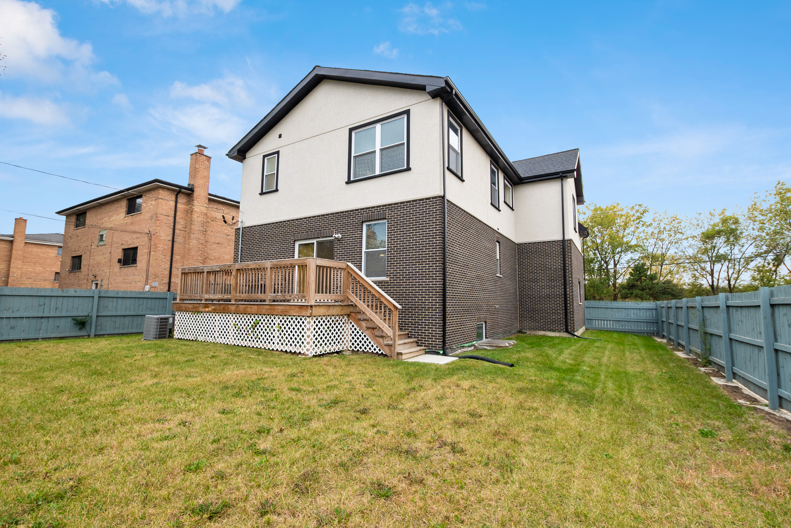 7727 S Roberts Road, Bridgeview, IL 60455