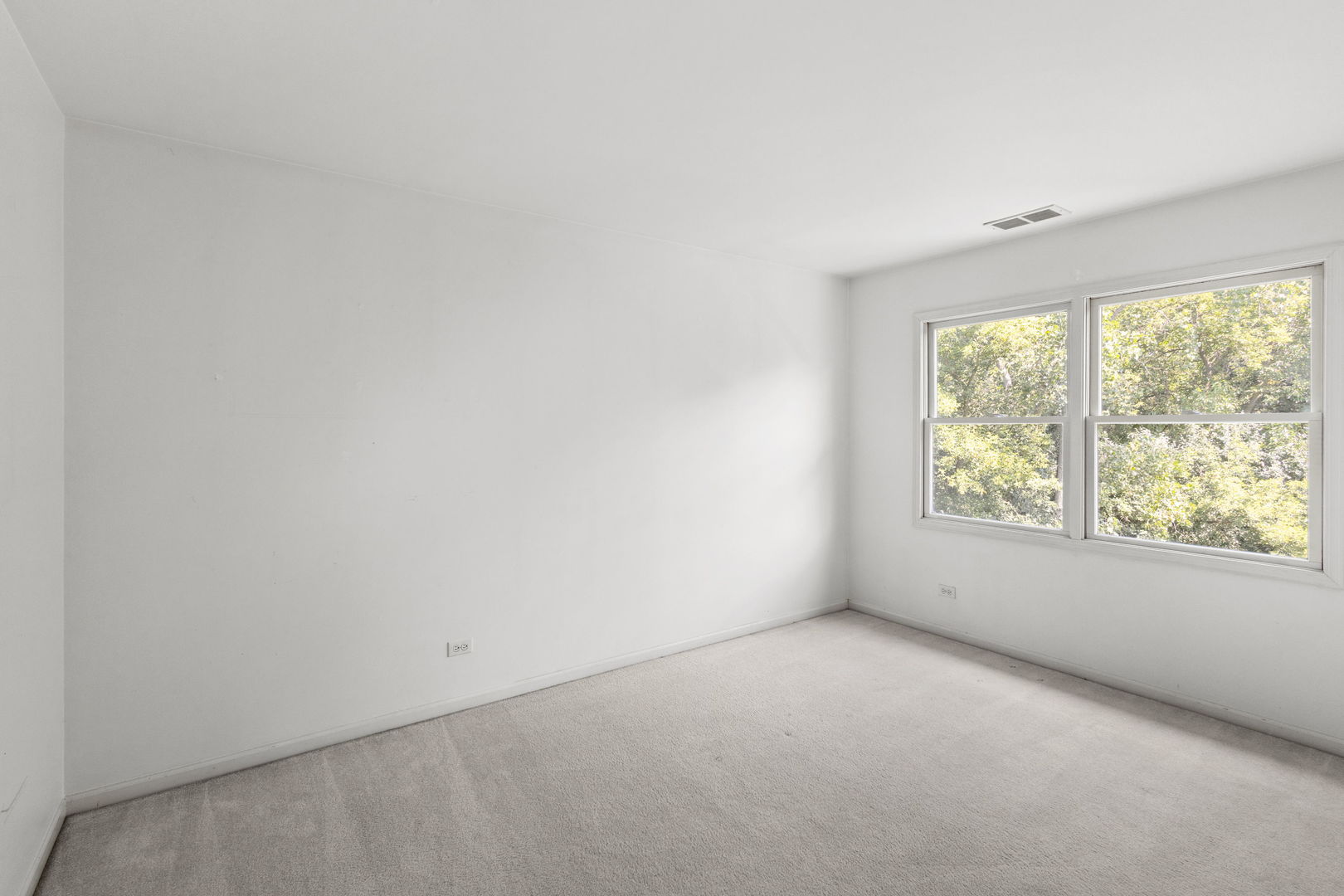 1405 Prairie Crossing Drive, West Chicago, IL 60185