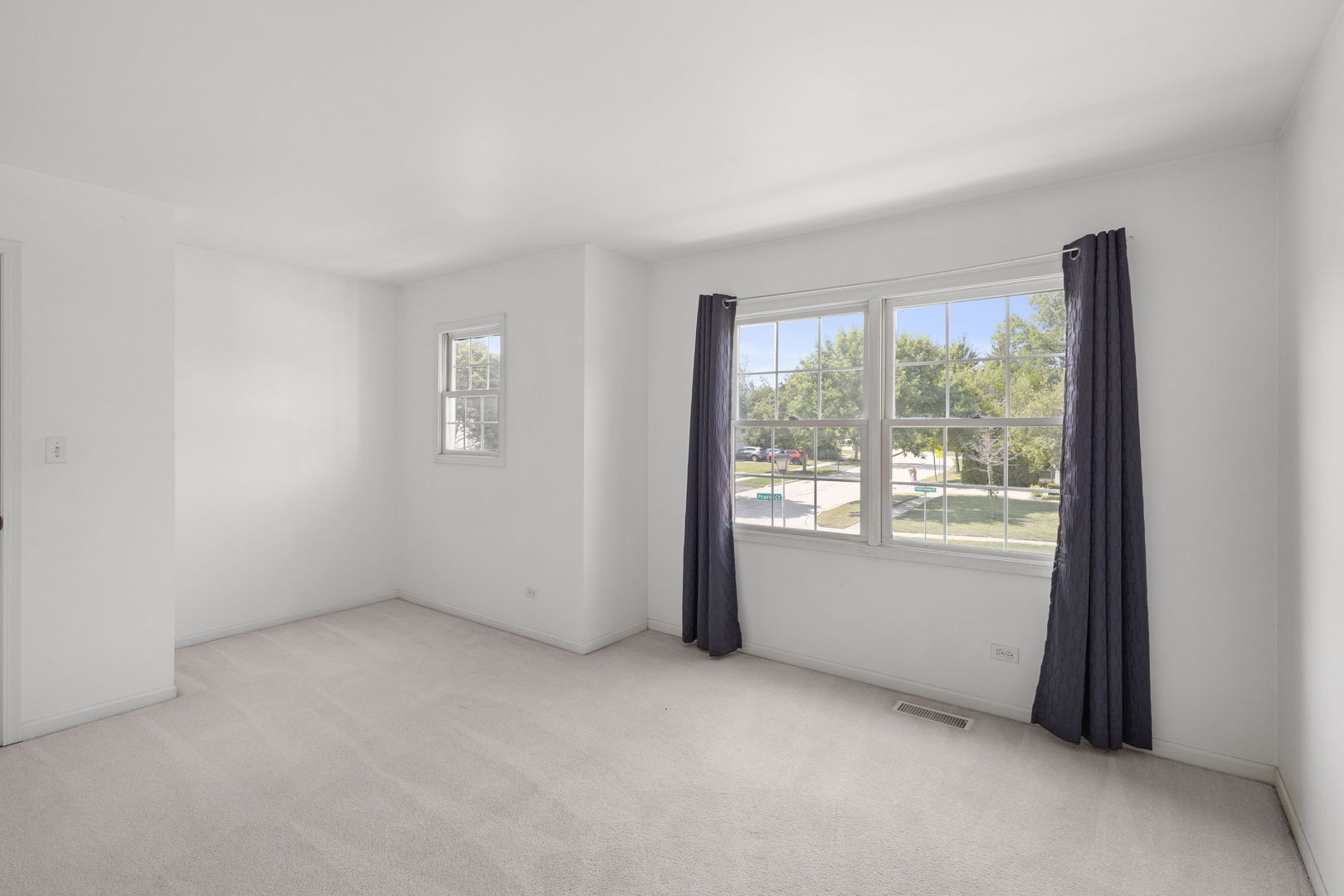 1405 Prairie Crossing Drive, West Chicago, IL 60185