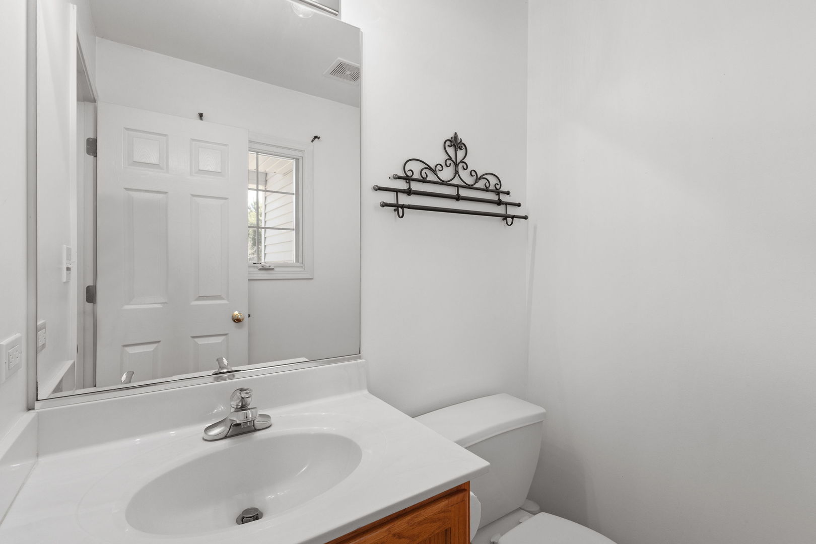 1405 Prairie Crossing Drive, West Chicago, IL 60185