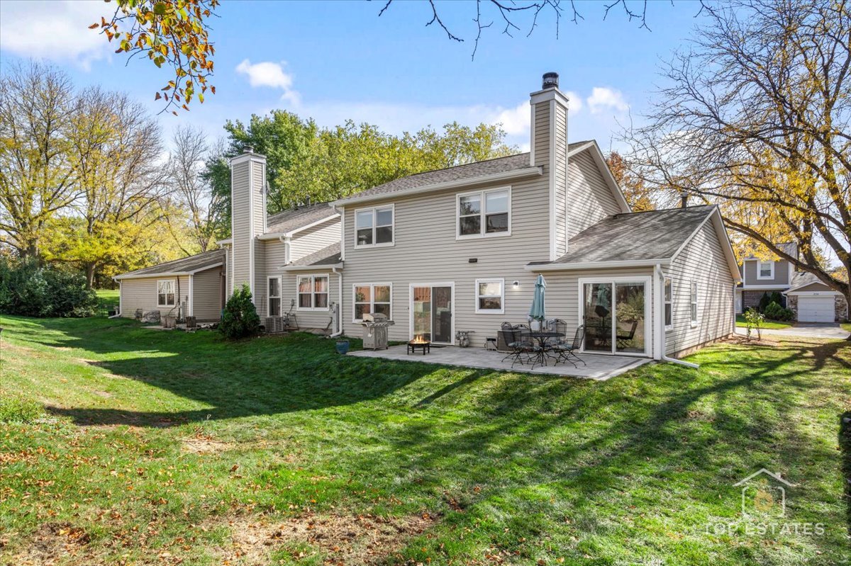 251 Signature Drive, Bloomingdale, IL 60108