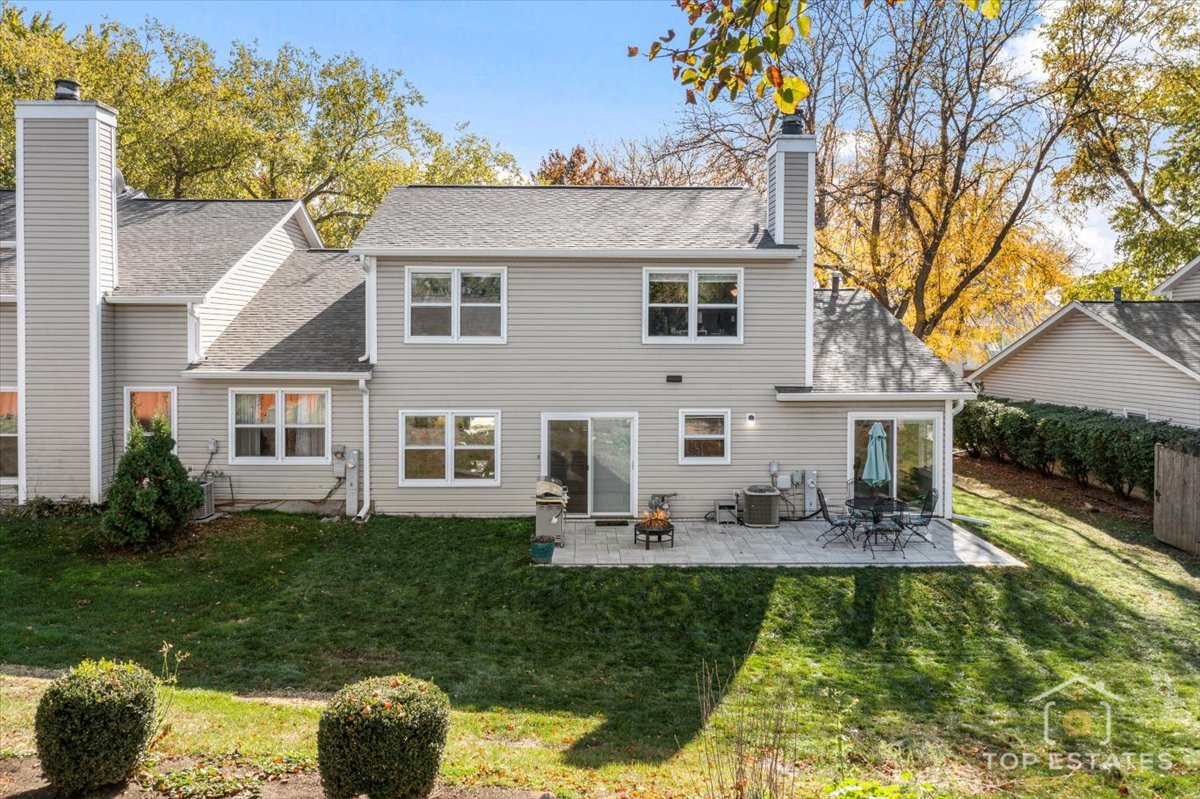 251 Signature Drive, Bloomingdale, IL 60108