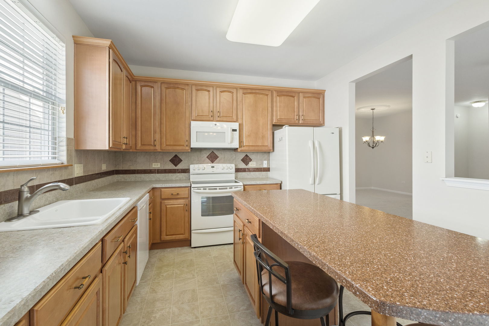 2573 Venetian Lane, Elgin, IL 60124