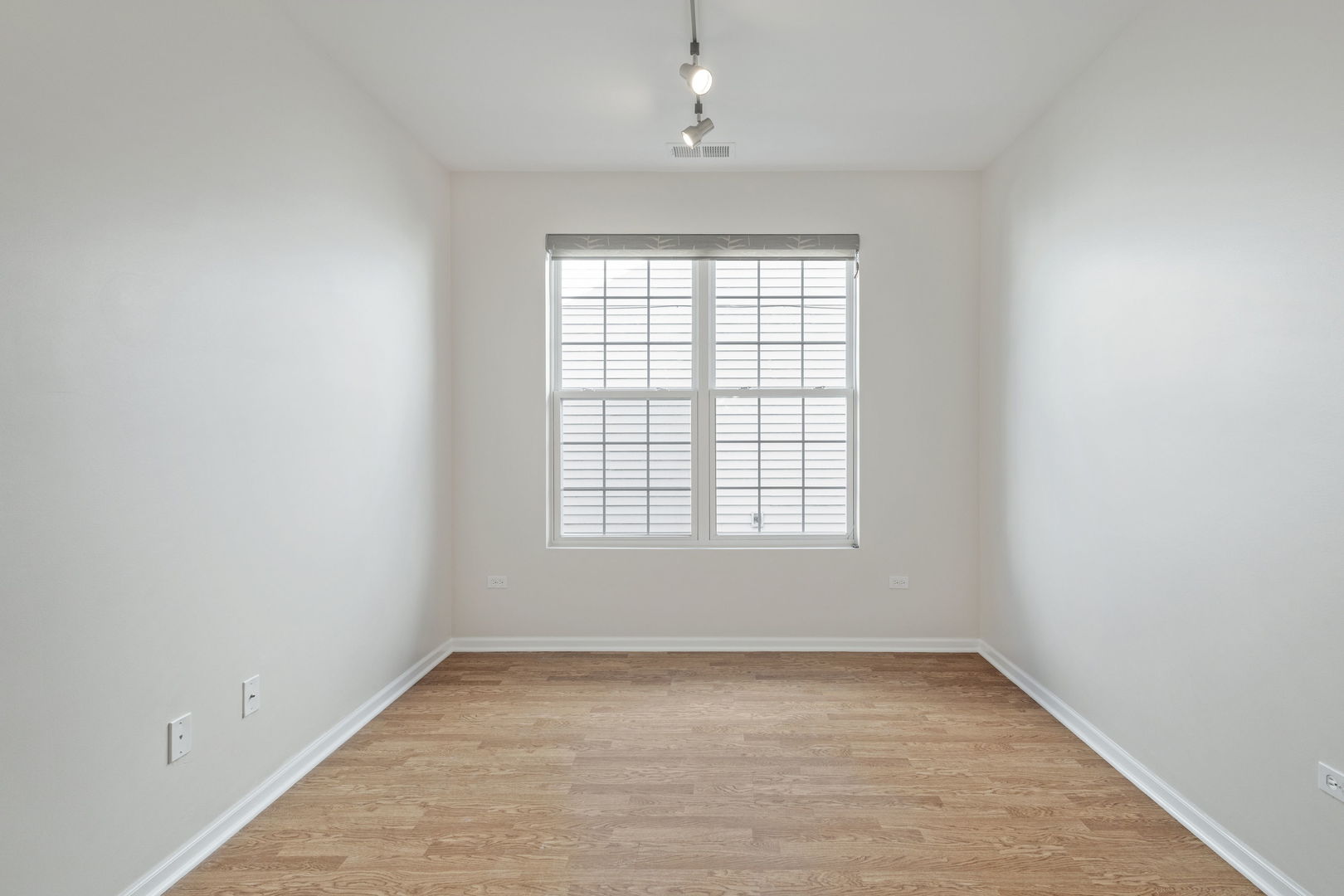 2573 Venetian Lane, Elgin, IL 60124