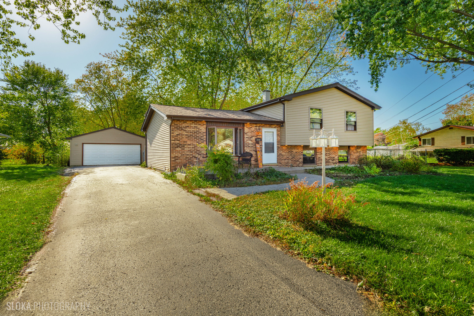 2103 Witchwood Lane, Lindenhurst, IL 60046