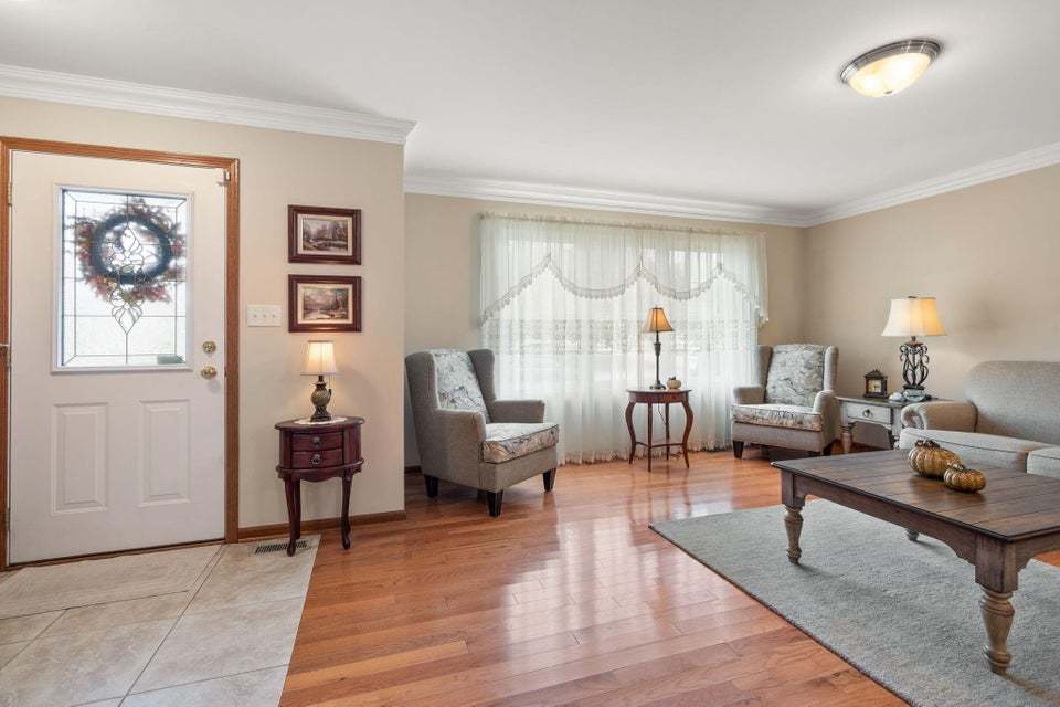 9501 W 135th Place, Cedar Lake, IN 46303