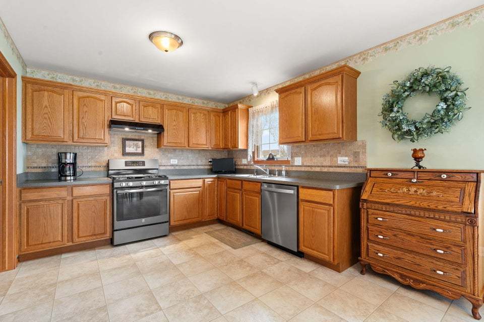 9501 W 135th Place, Cedar Lake, IN 46303