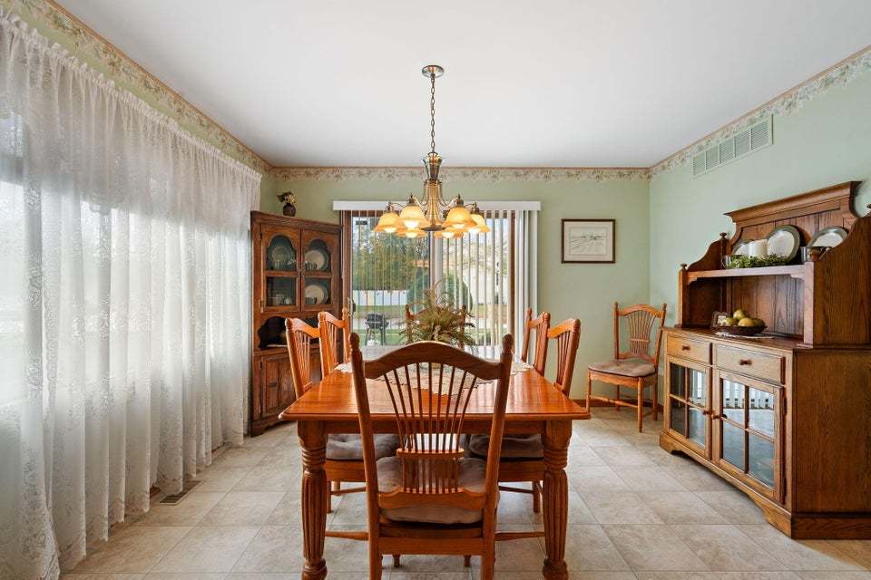 9501 W 135th Place, Cedar Lake, IN 46303