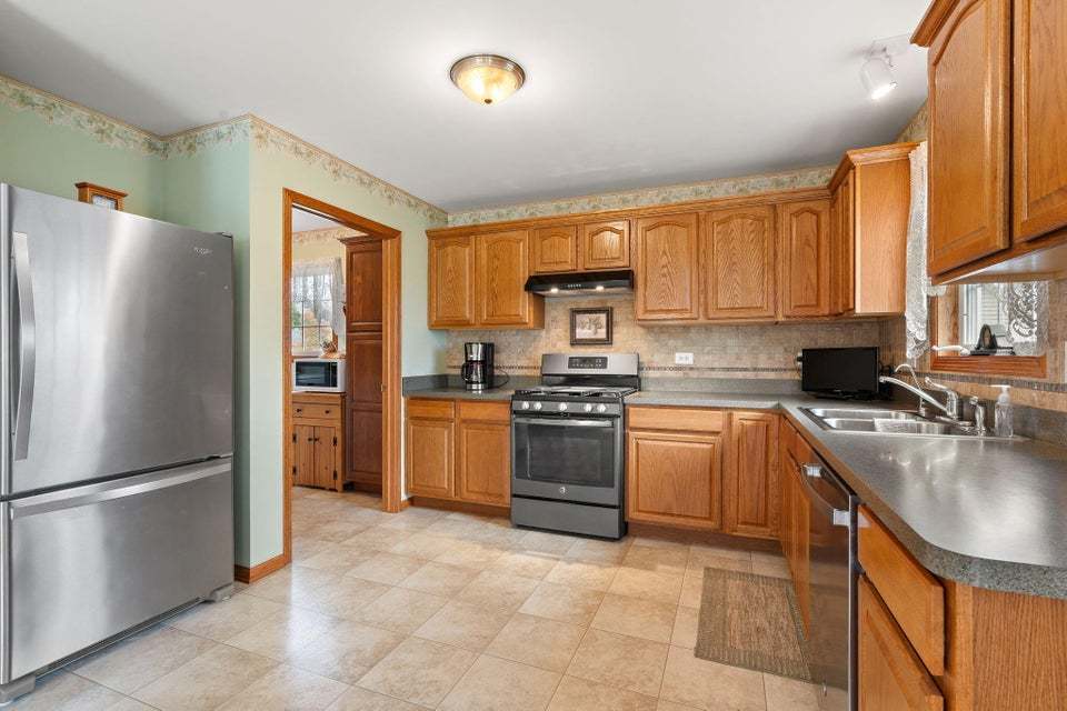 9501 W 135th Place, Cedar Lake, IN 46303