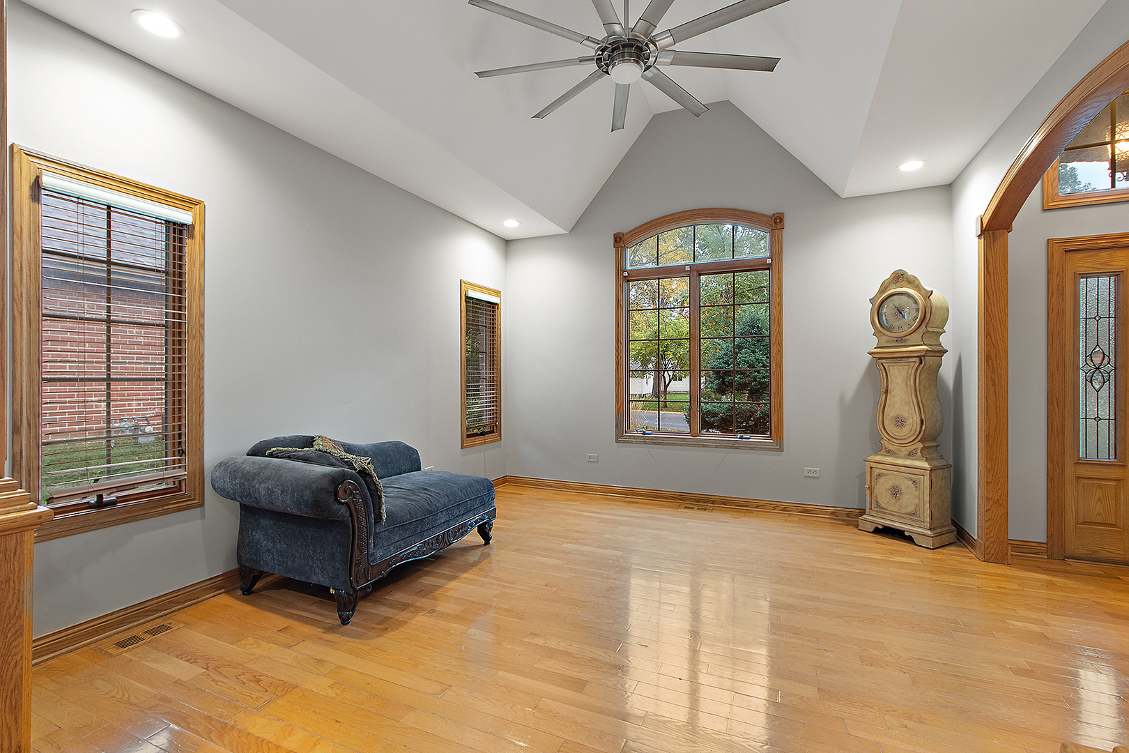 209 Linden Oaks Lane, New Lenox, IL 60451