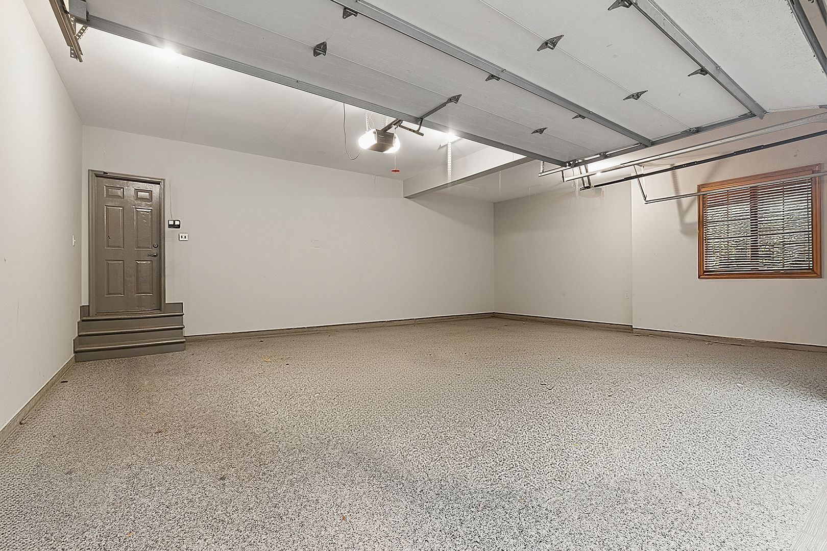 209 Linden Oaks Lane, New Lenox, IL 60451