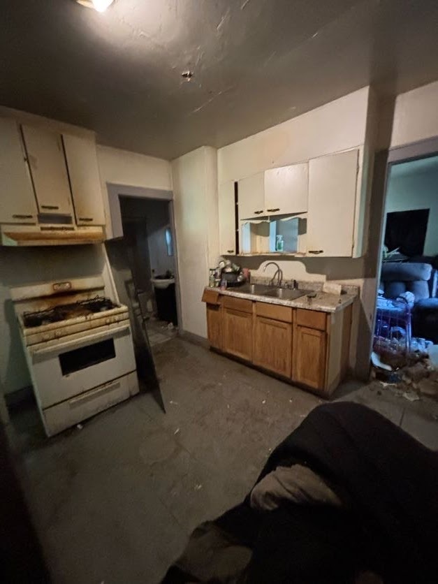 271 E 148th Street, Harvey, IL 60426