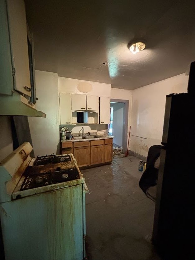 271 E 148th Street, Harvey, IL 60426