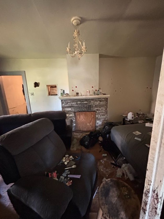 271 E 148th Street, Harvey, IL 60426