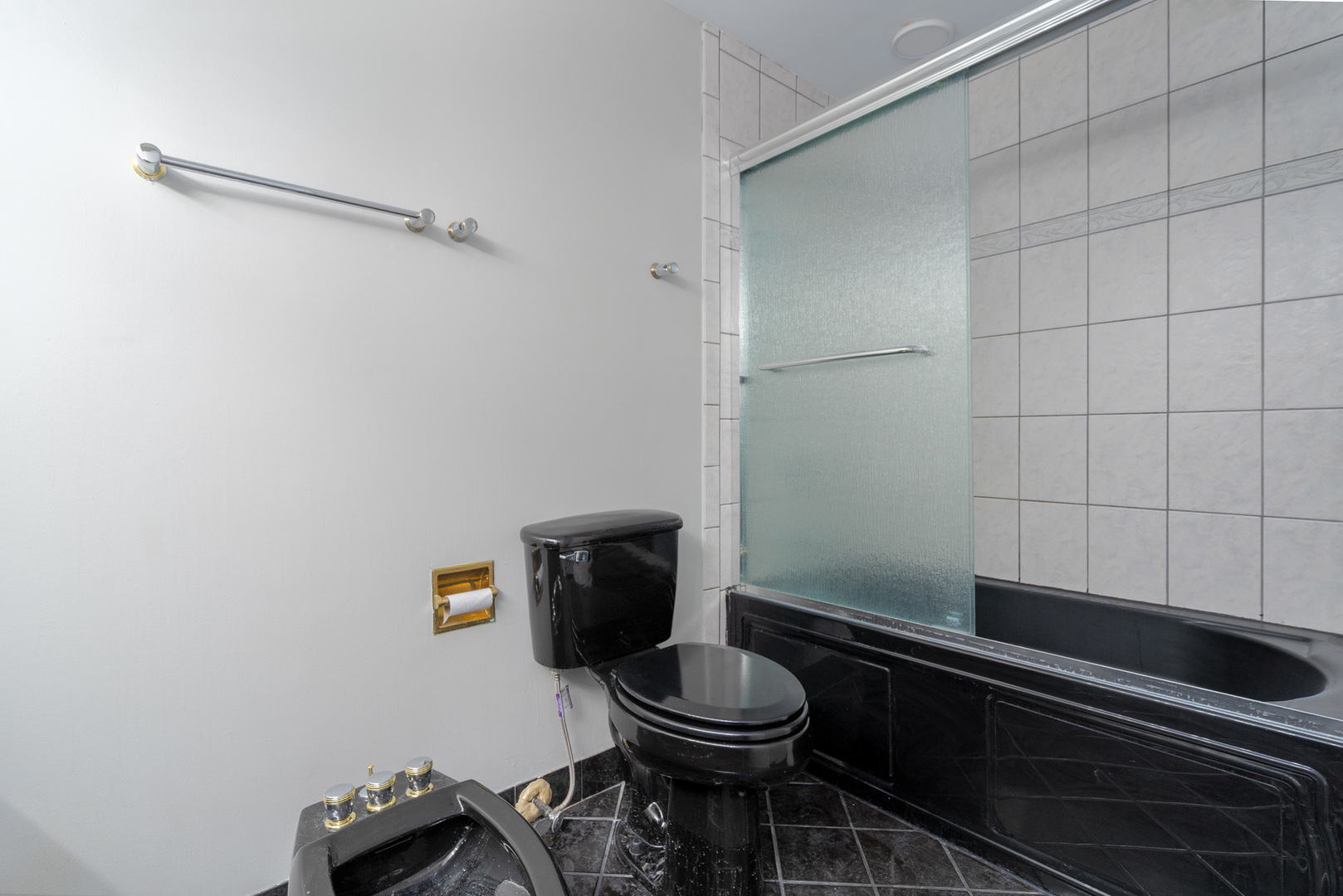 4 Cour La Salle Court, Palos Hills, IL 60465