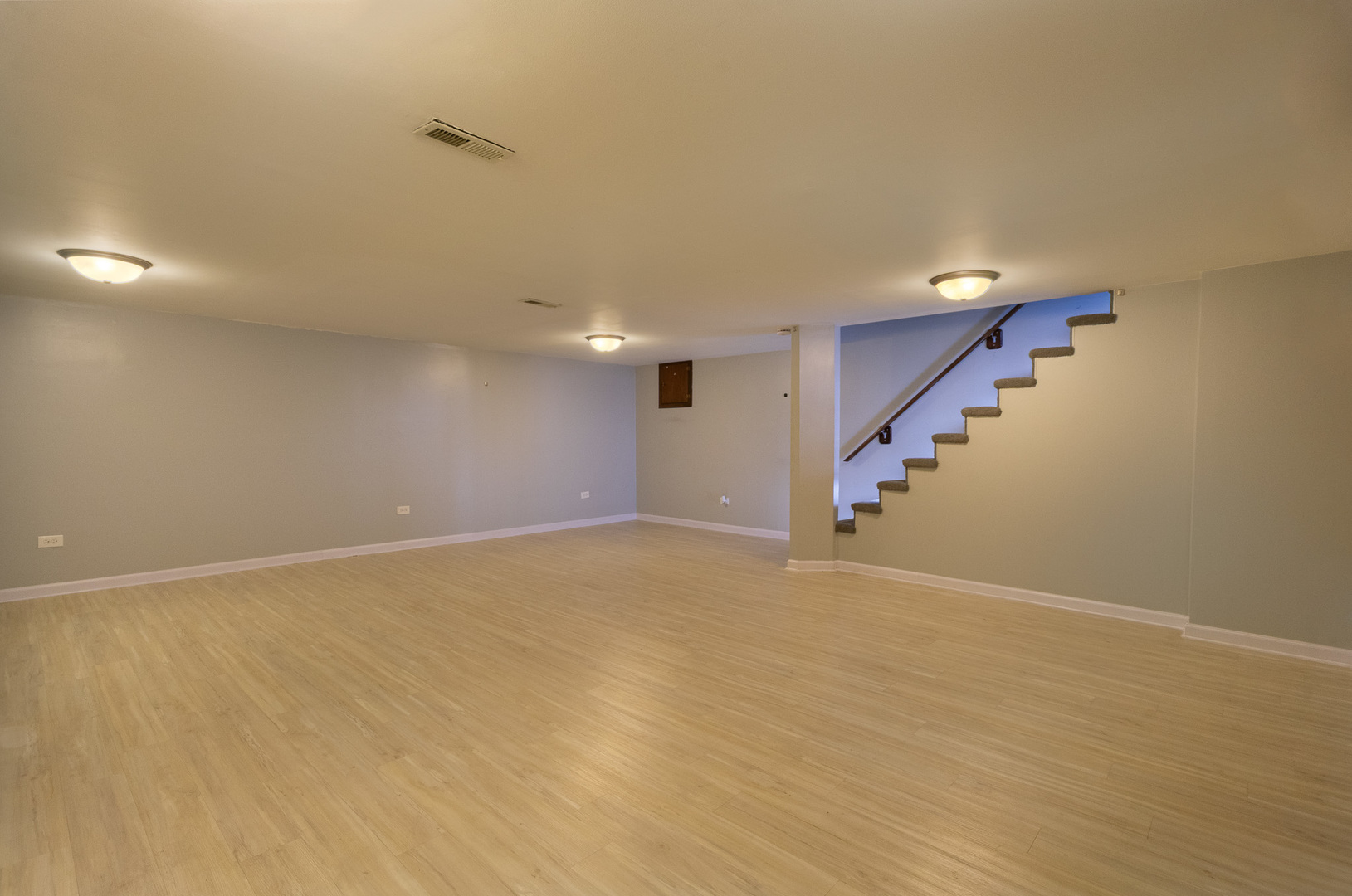 4 Cour La Salle Court, Palos Hills, IL 60465