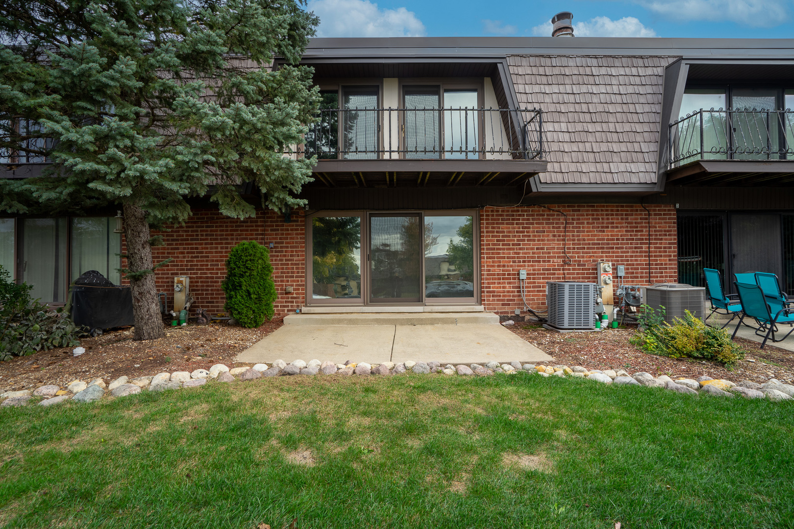 4 Cour La Salle Court, Palos Hills, IL 60465