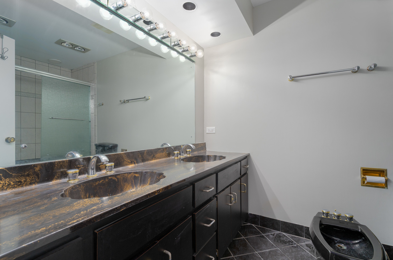 4 Cour La Salle Court, Palos Hills, IL 60465