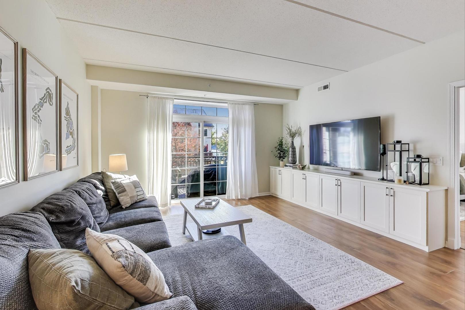 50 S Greeley Street #204, Palatine, IL 60067