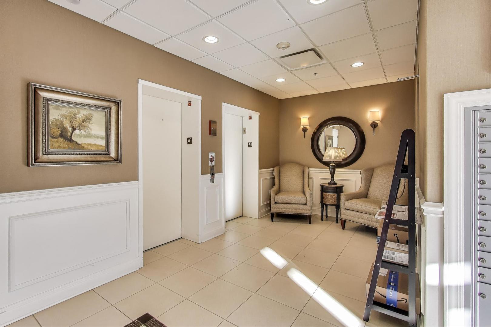 50 S Greeley Street #204, Palatine, IL 60067