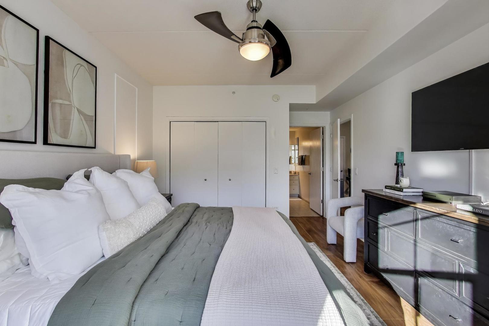 50 S Greeley Street #204, Palatine, IL 60067