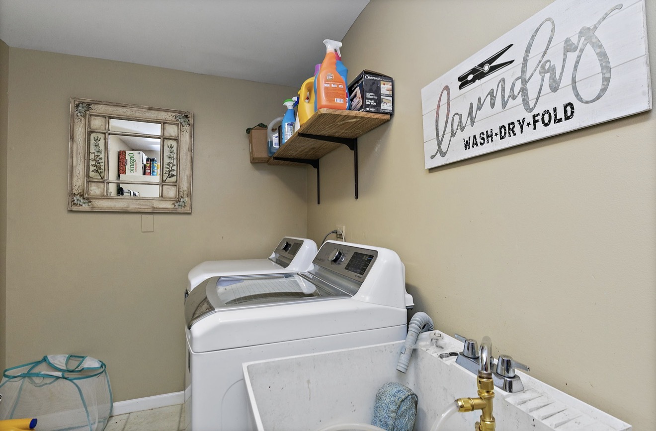 11612 Becky Lee, Huntley, IL 60142