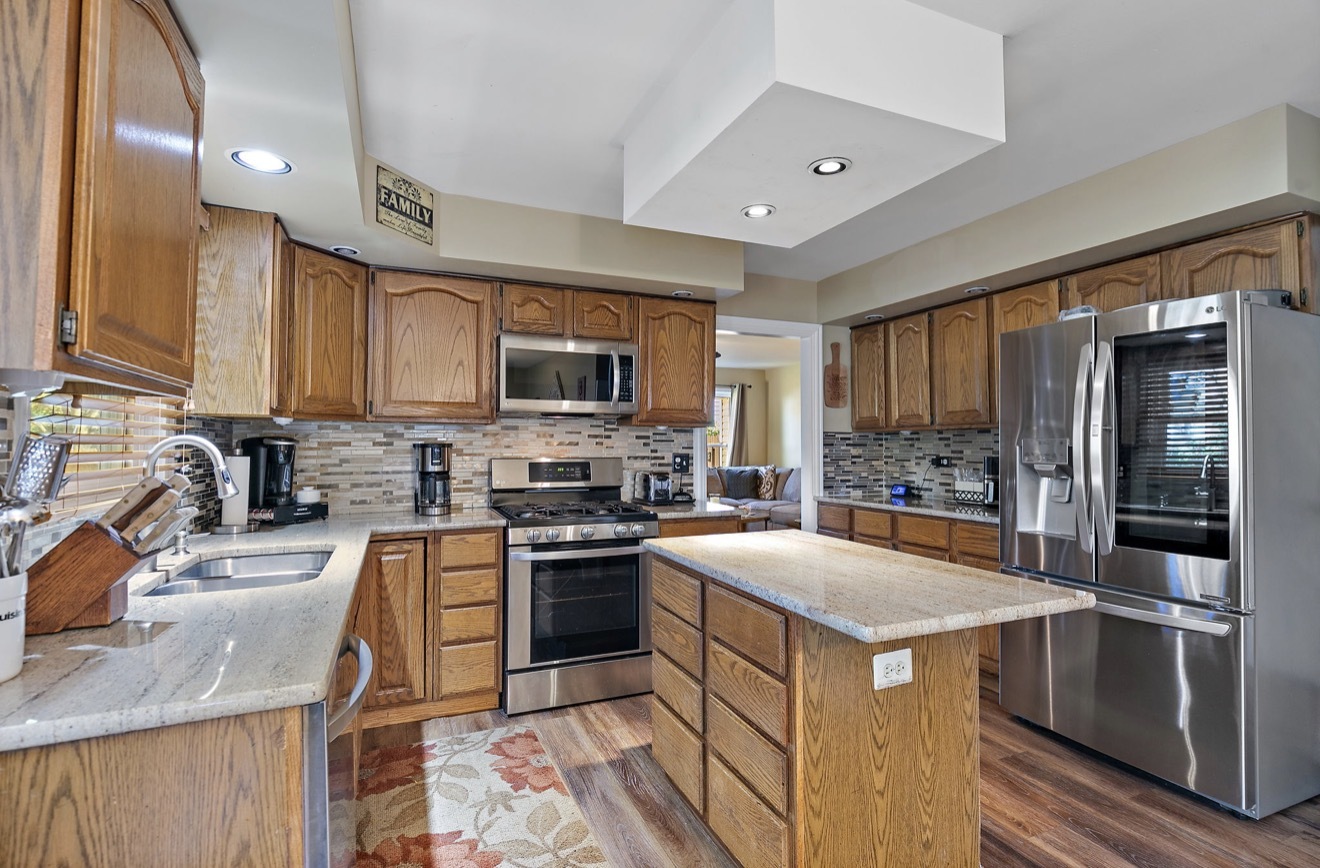 11612 Becky Lee, Huntley, IL 60142