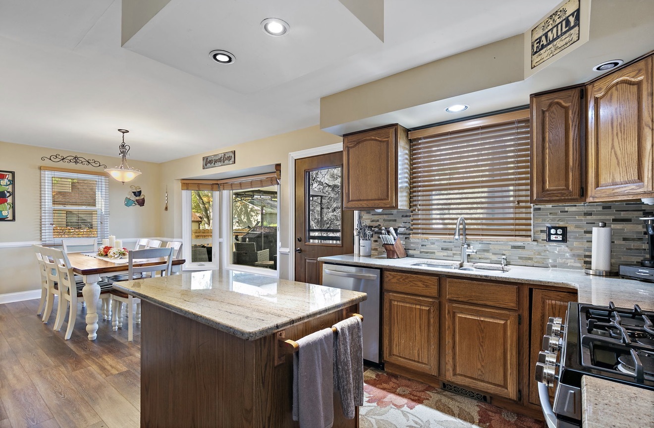 11612 Becky Lee, Huntley, IL 60142