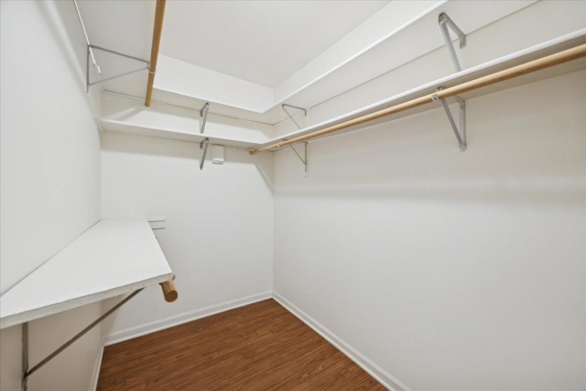 519 Banyon Lane #A, La Grange, IL 60525