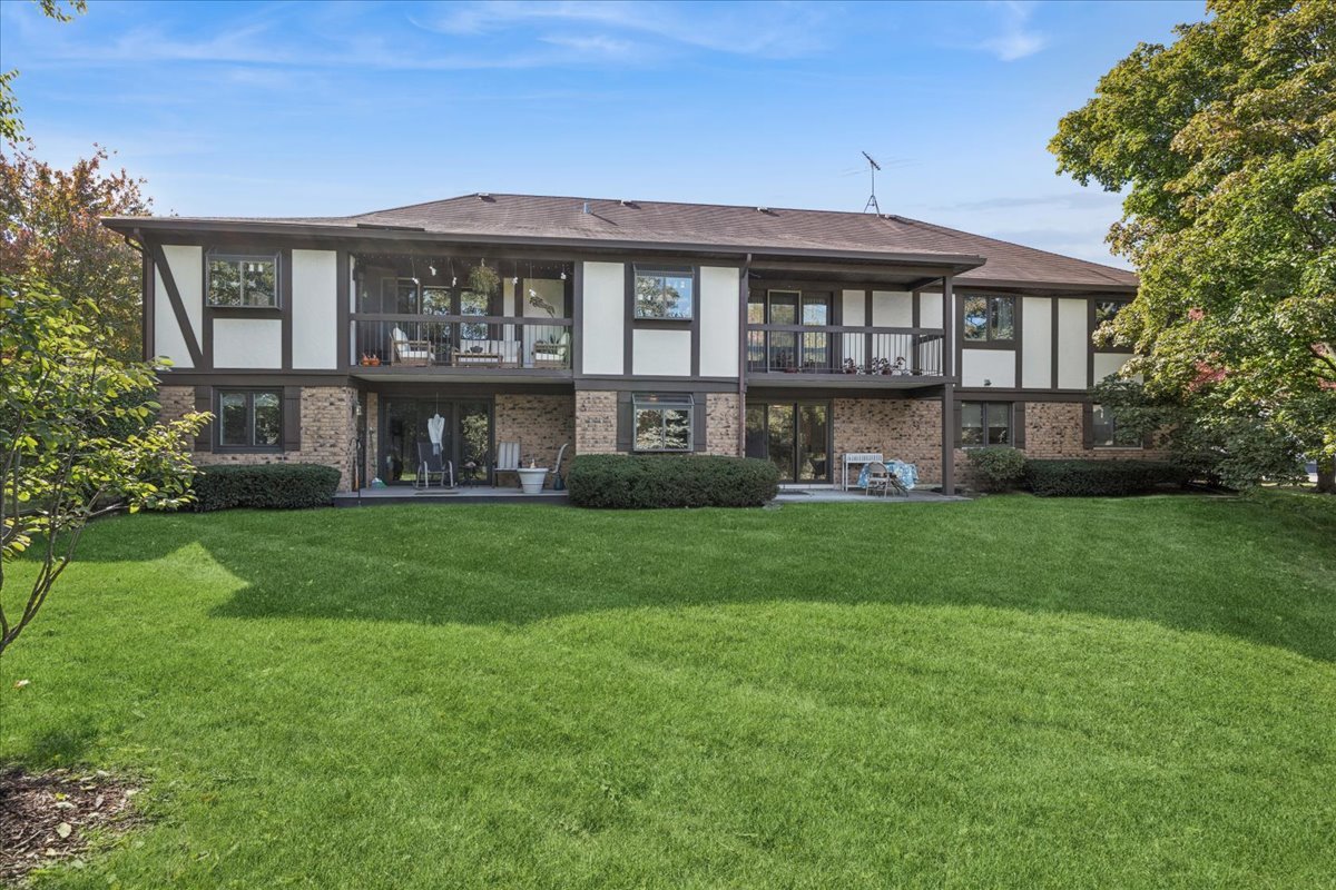 519 Banyon Lane #A, La Grange, IL 60525