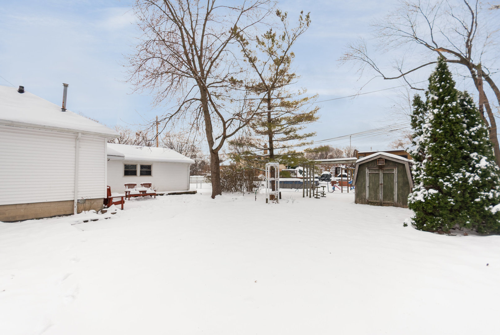 8331 W 102nd Place, Palos Hills, IL 60465