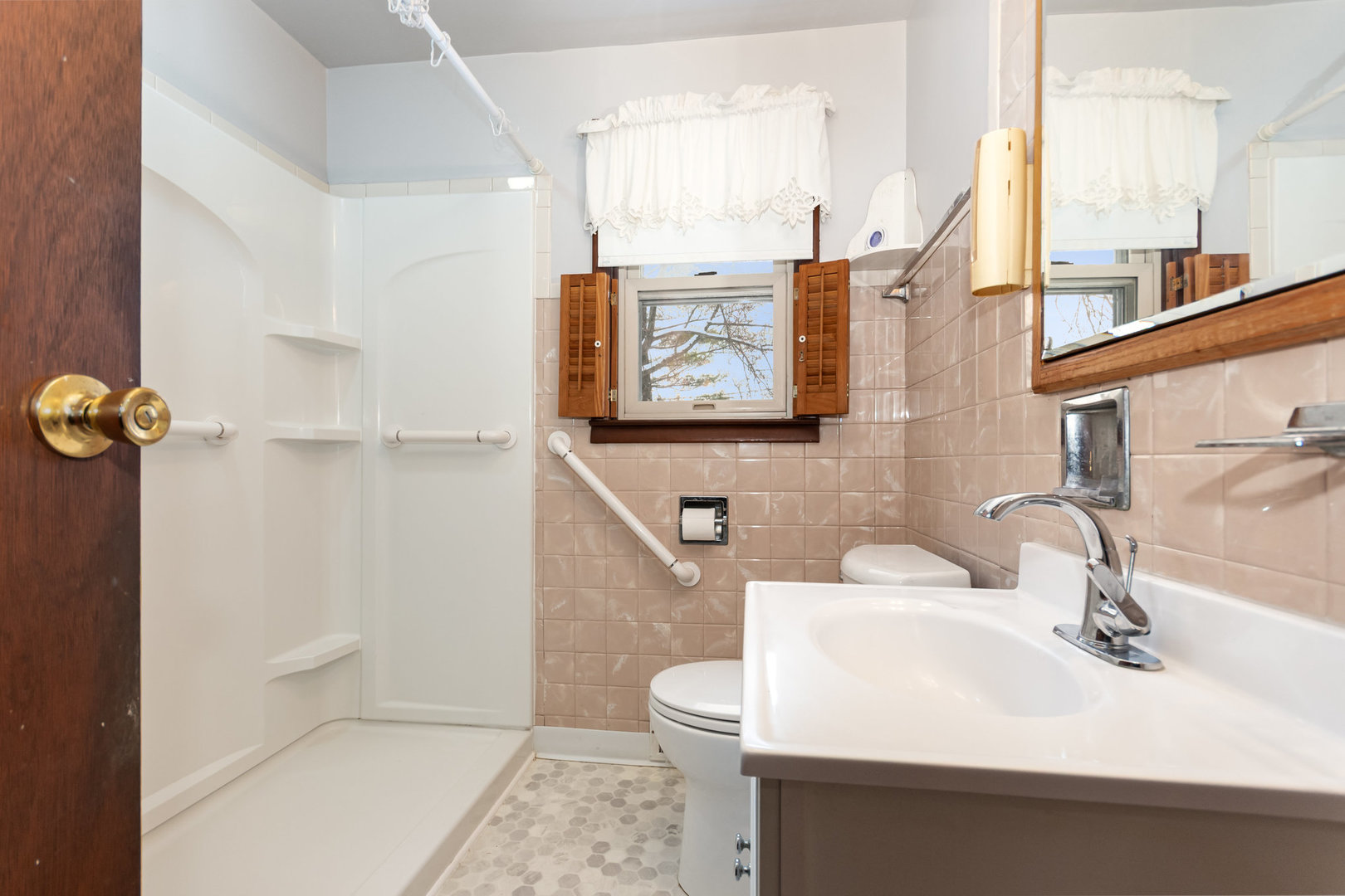 8331 W 102nd Place, Palos Hills, IL 60465