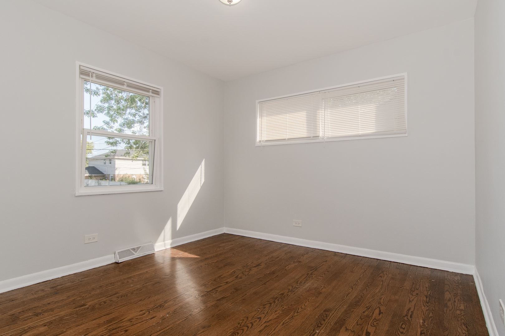 15413 Dobson Avenue, Dolton, IL 60419