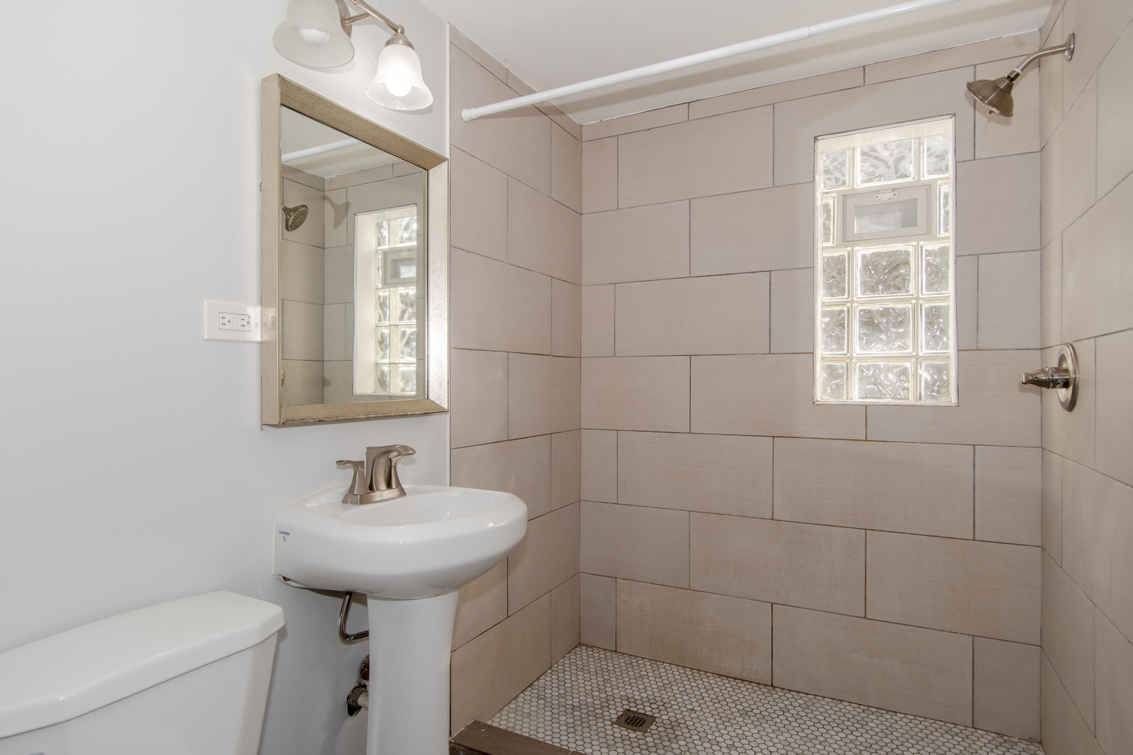 15413 Dobson Avenue, Dolton, IL 60419