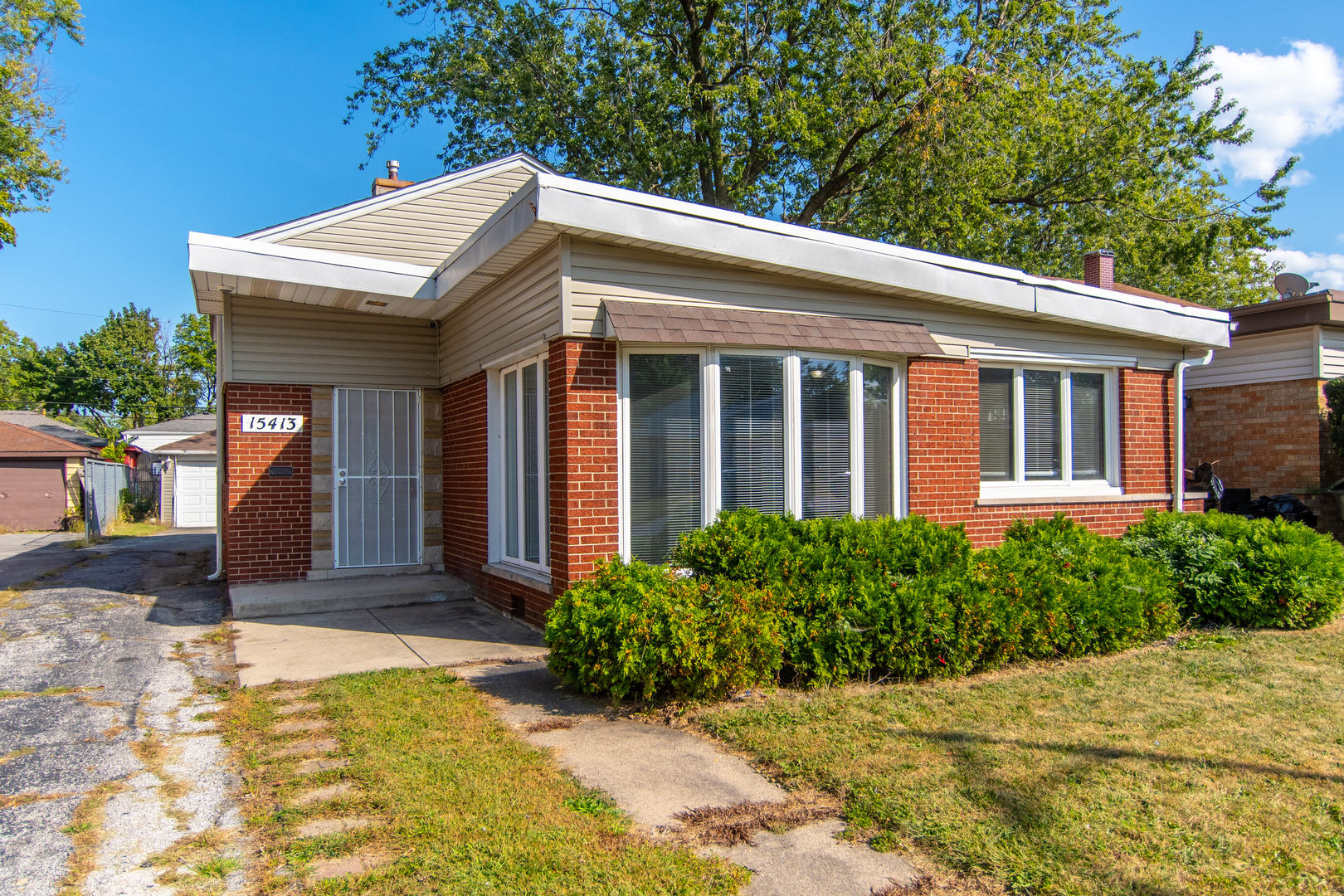 15413 Dobson Avenue, Dolton, IL 60419