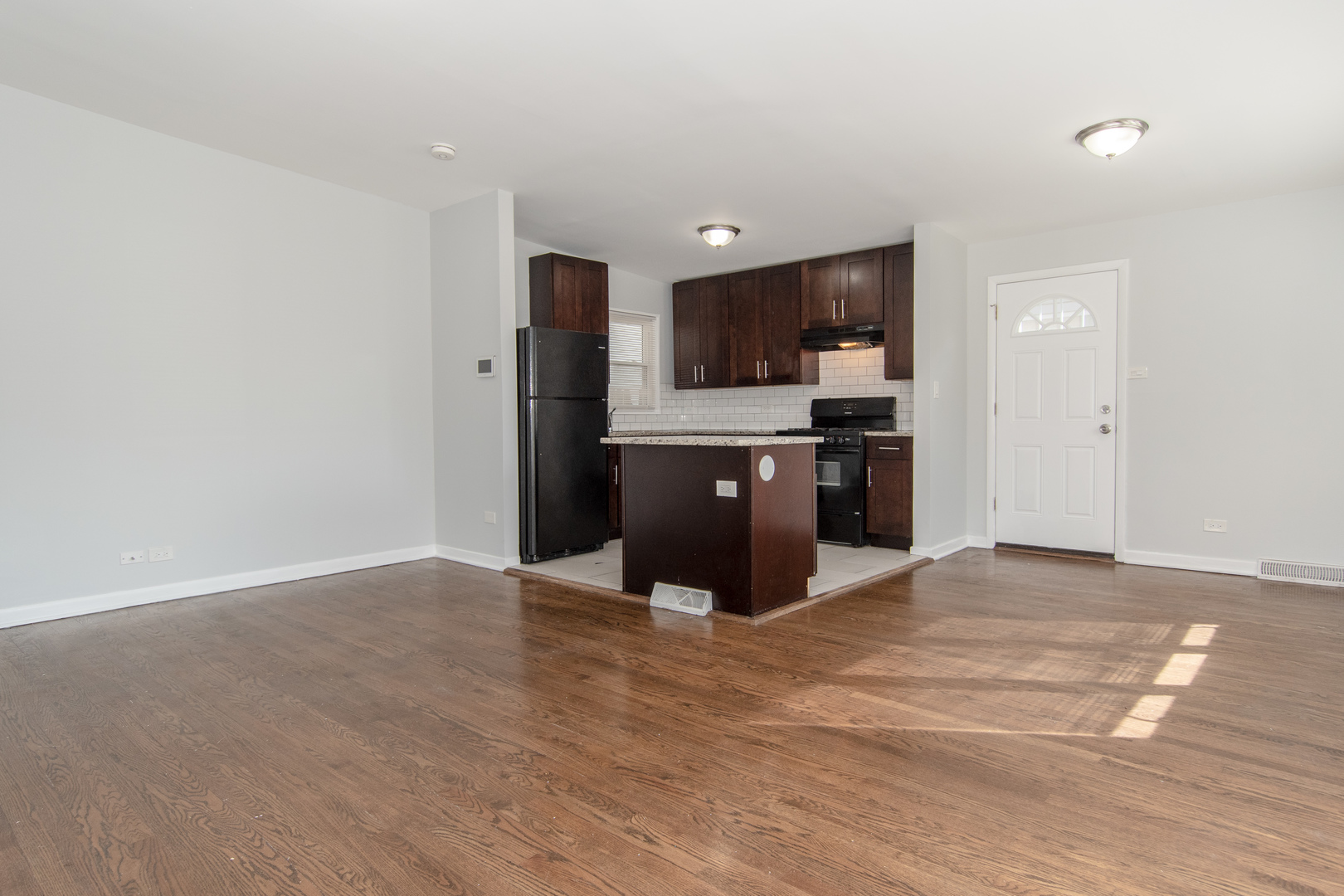 15413 Dobson Avenue, Dolton, IL 60419