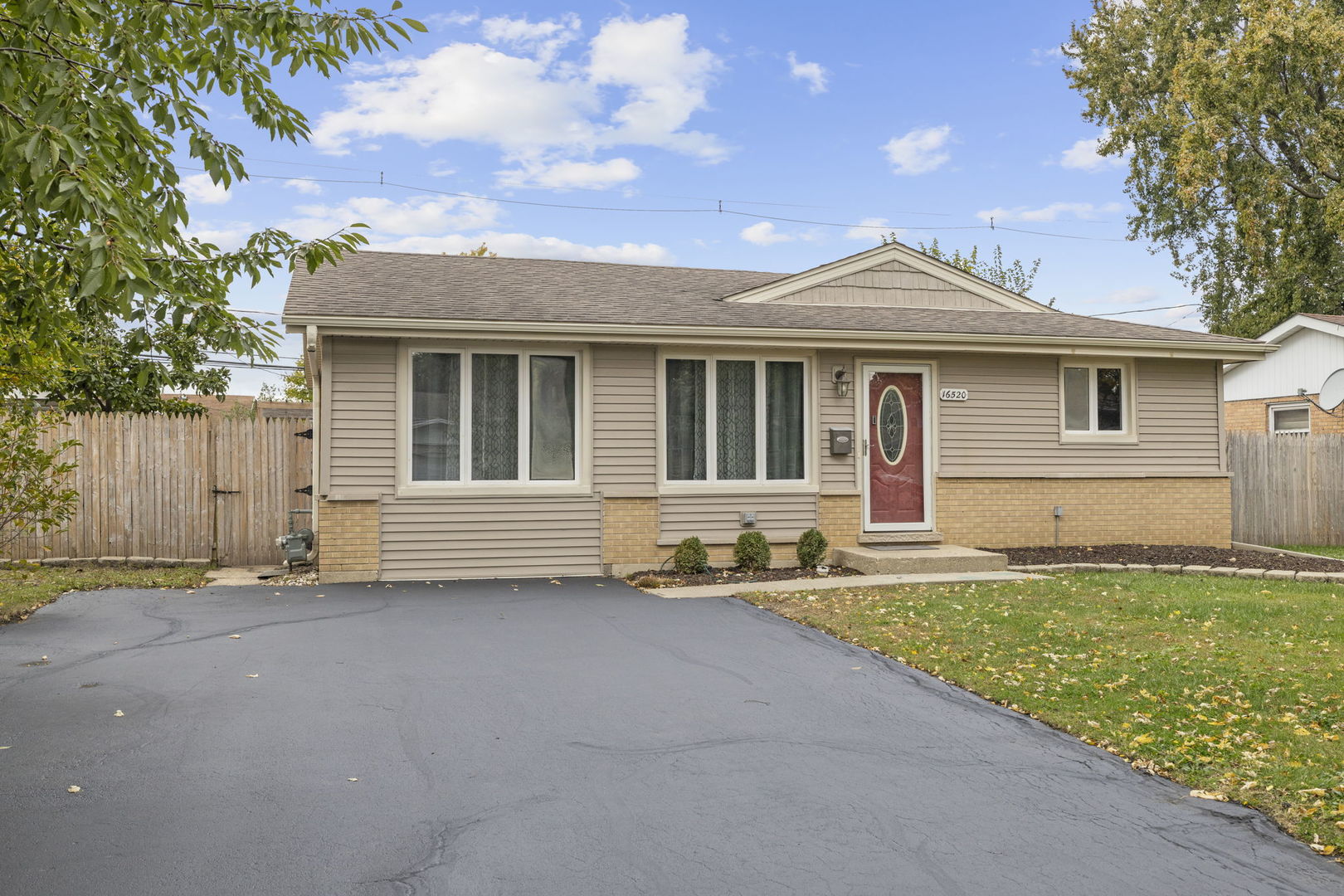 16520 Brenden Lane, Oak Forest, IL 60452
